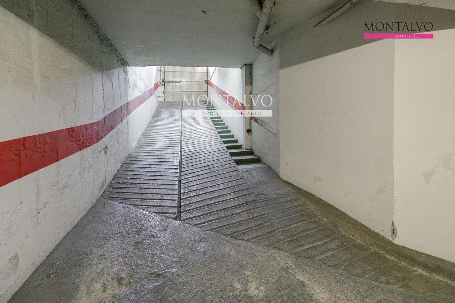 Garage te koop in Albolote - € 7.990 (Ref: 9398880)