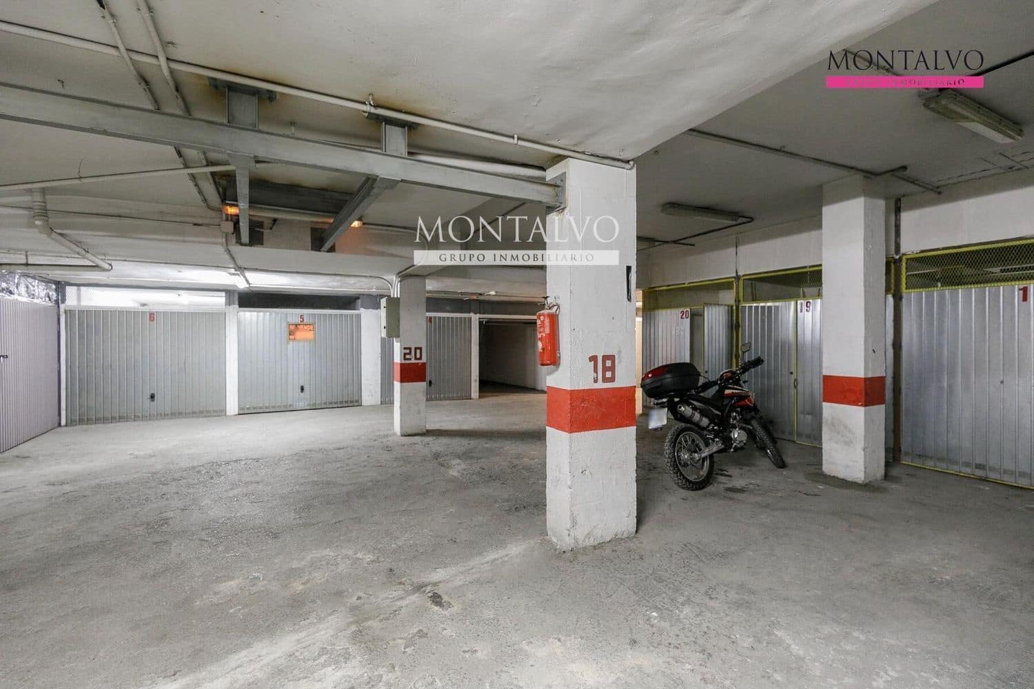 Garage te koop in Albolote - € 7.990 (Ref: 9398880)