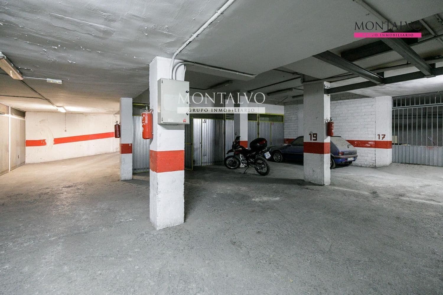 Garage til salg i Albolote - € 7.990 (Ref: 9398882)