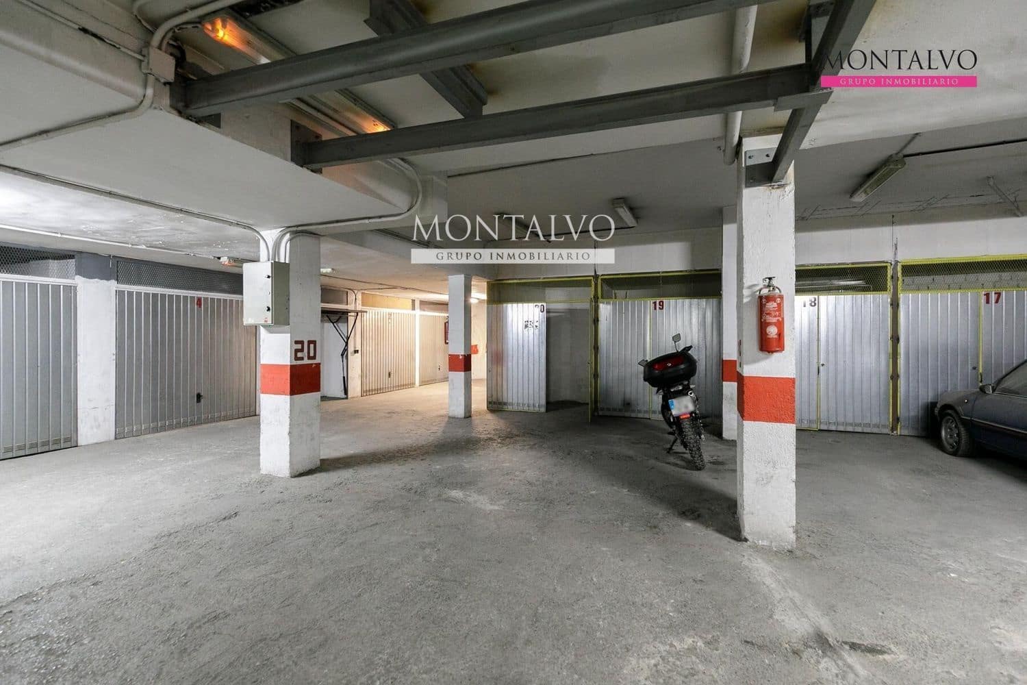 Garage til salg i Albolote - € 7.990 (Ref: 9398882)