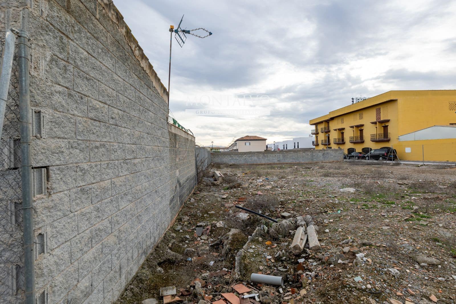 Tontti myytävänä paikassa Atarfe - 171 000 € (Ref: 9398884)