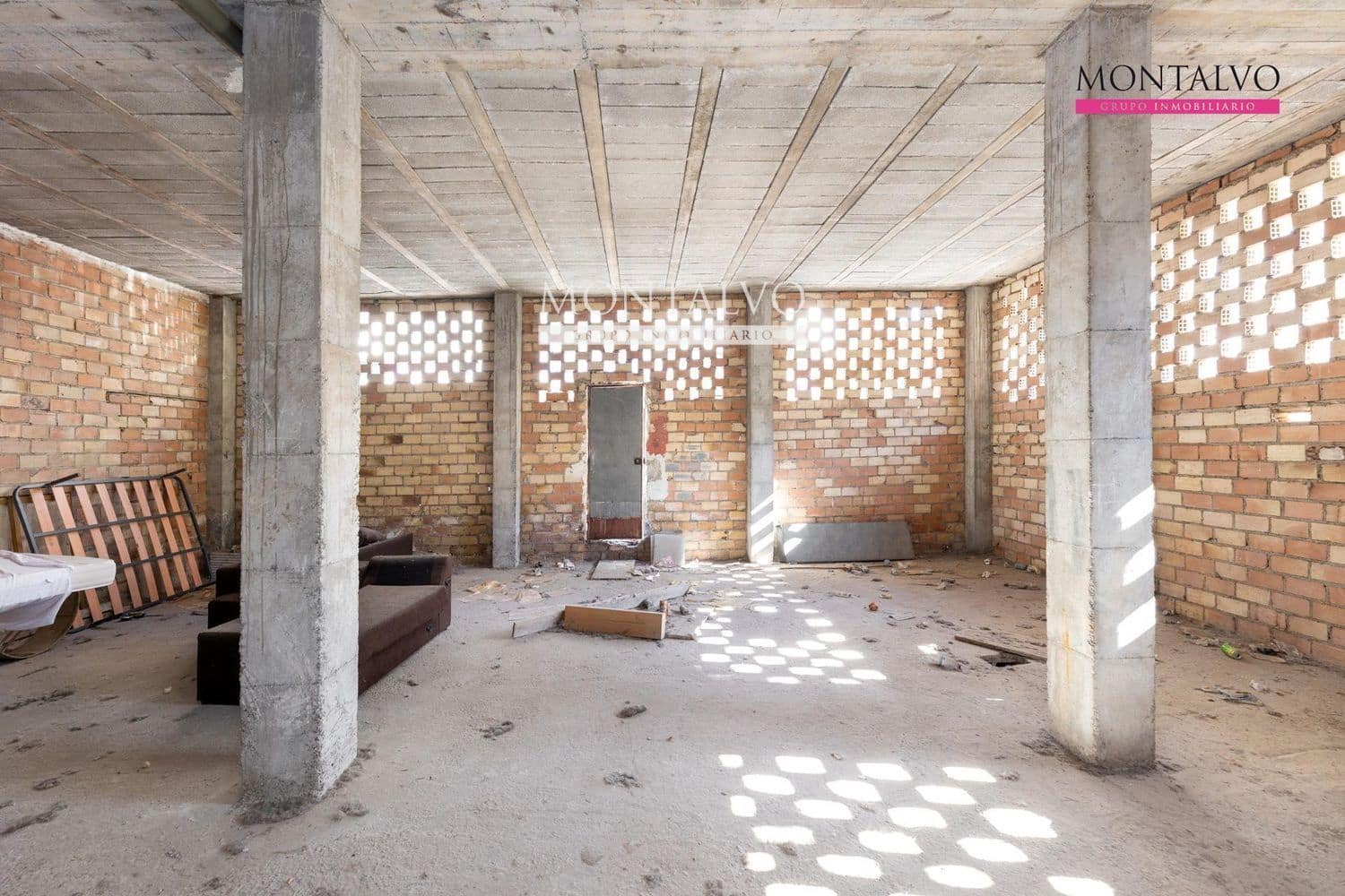 Kommersiell til salgs i Atarfe - € 88 000 (Ref: 9398886)