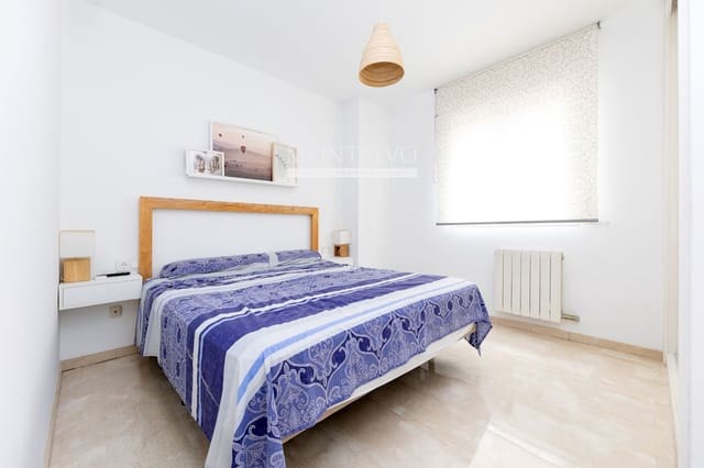 3 soveværelse Lejlighed til leje i Cerrillo de Maracena - Periodistas, Granada by med swimmingpool garage - € 770 (Ref: 9444916)