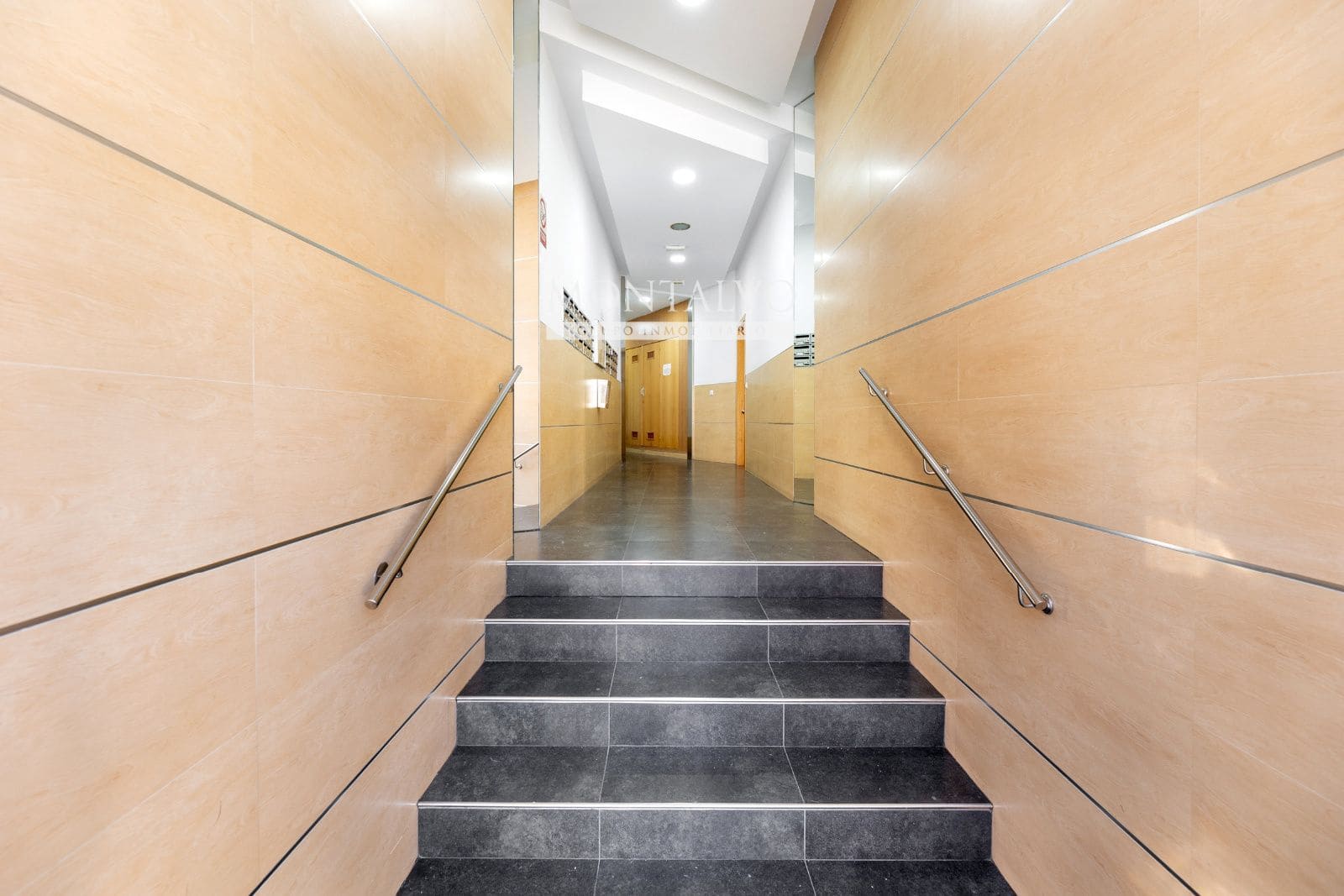 Ático de 3 habitaciones en Atarfe en venta con garaje - 179.000 € (Ref: 9483942)