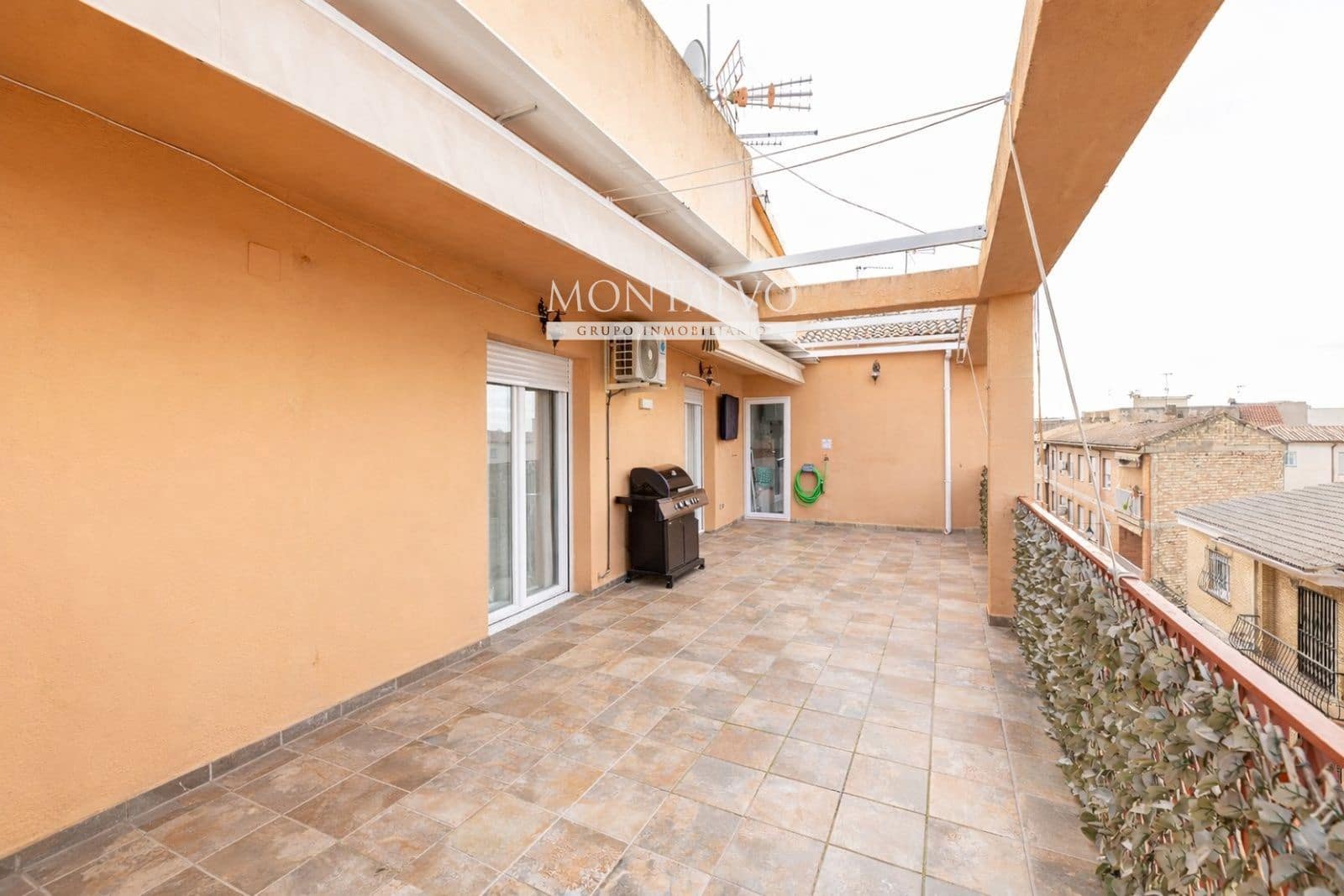 2 sovrum Takvåning till salu i Albolote - 172 000 € (Ref: 9510292)