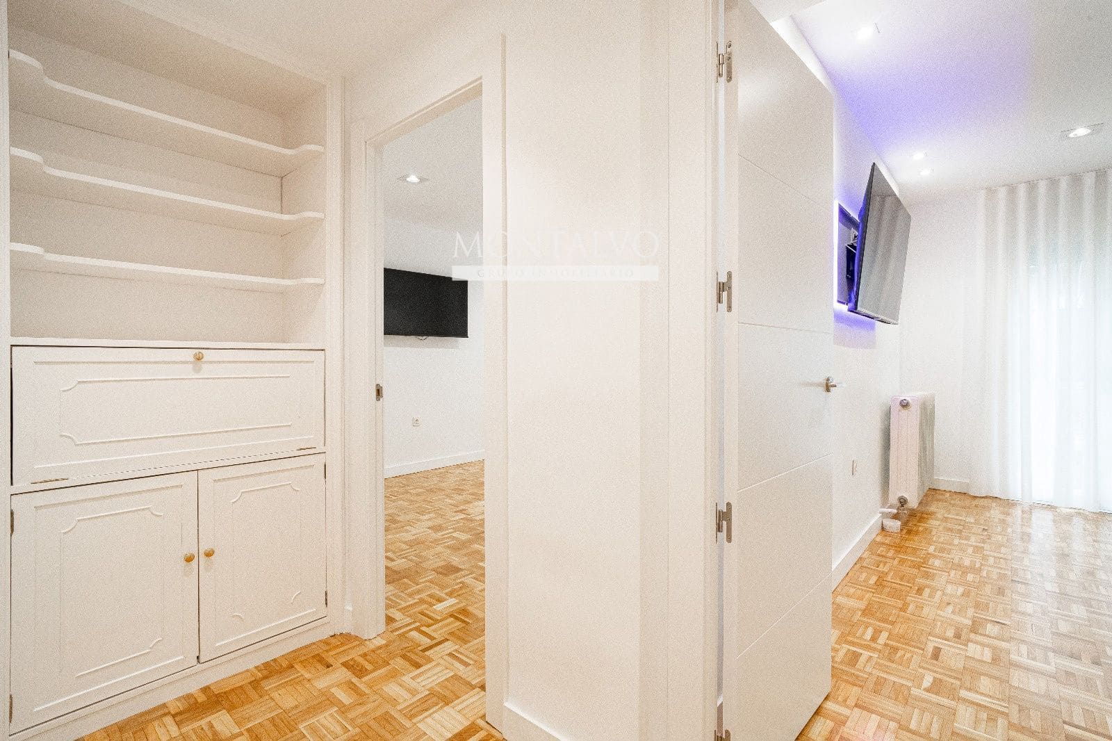 Piso de 5 habitaciones en Granada ciudad en alquiler - 1.900 € (Ref: 9523651)