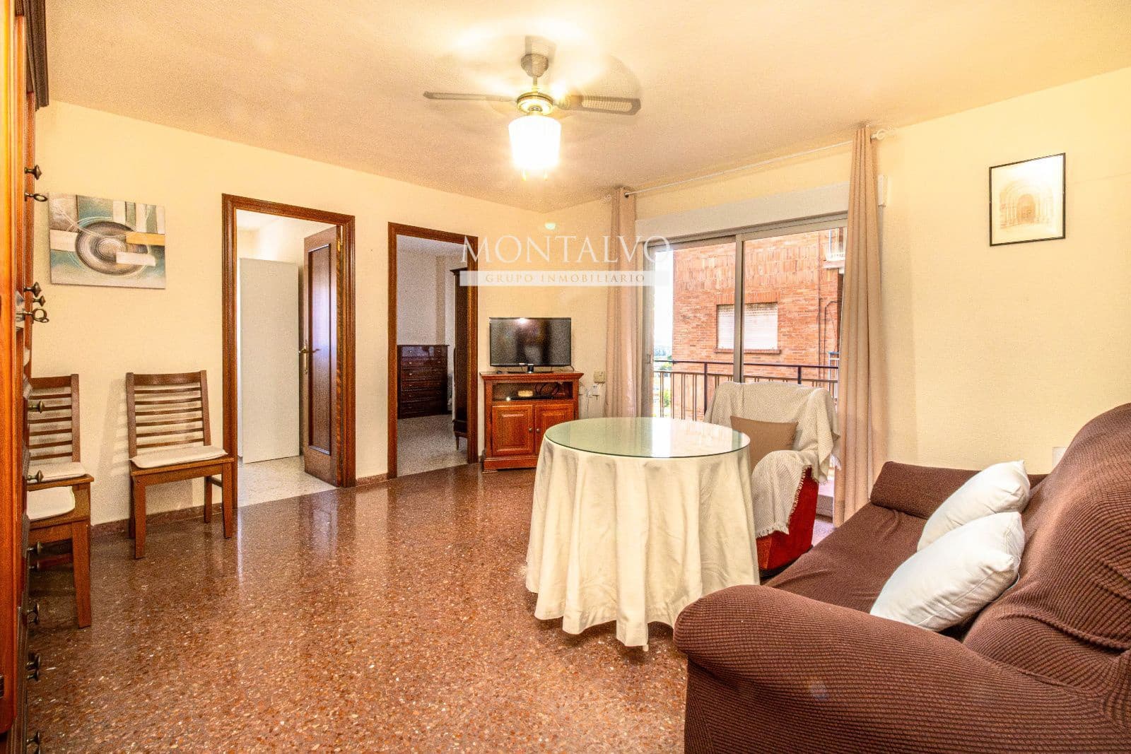 Piso de 4 habitaciones en Granada ciudad en alquiler - 850 € (Ref: 9542084)