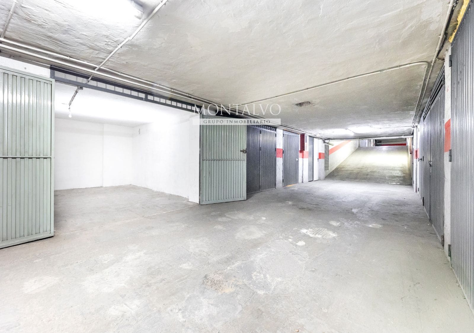 Garage till salu i Granada stad - 19 900 € (Ref: 9553180)