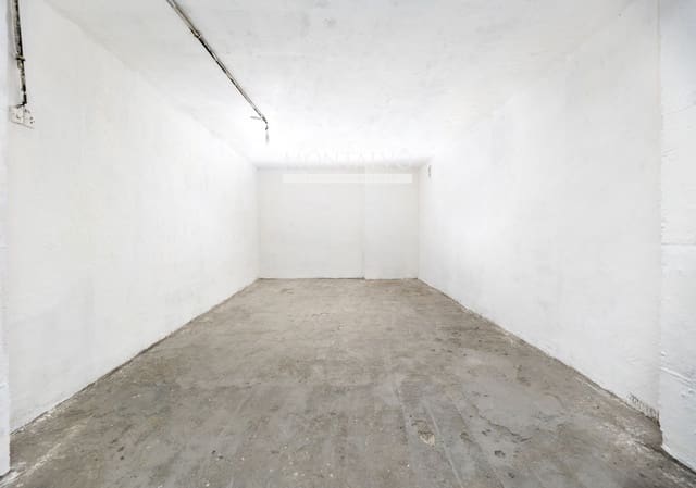 Garage till salu i San Francisco Javier, Granada stad - 19 900 € (Ref: 9553180)