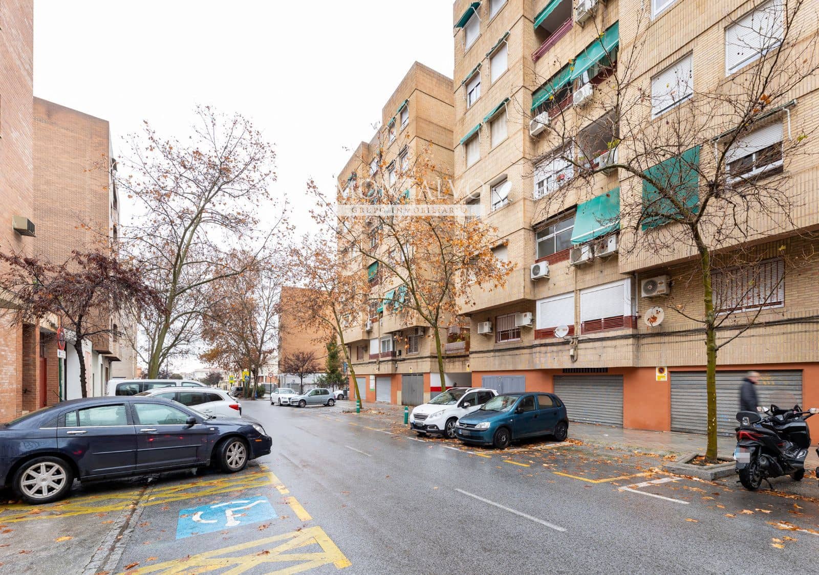Garage till salu i Granada stad - 19 900 € (Ref: 9553180)