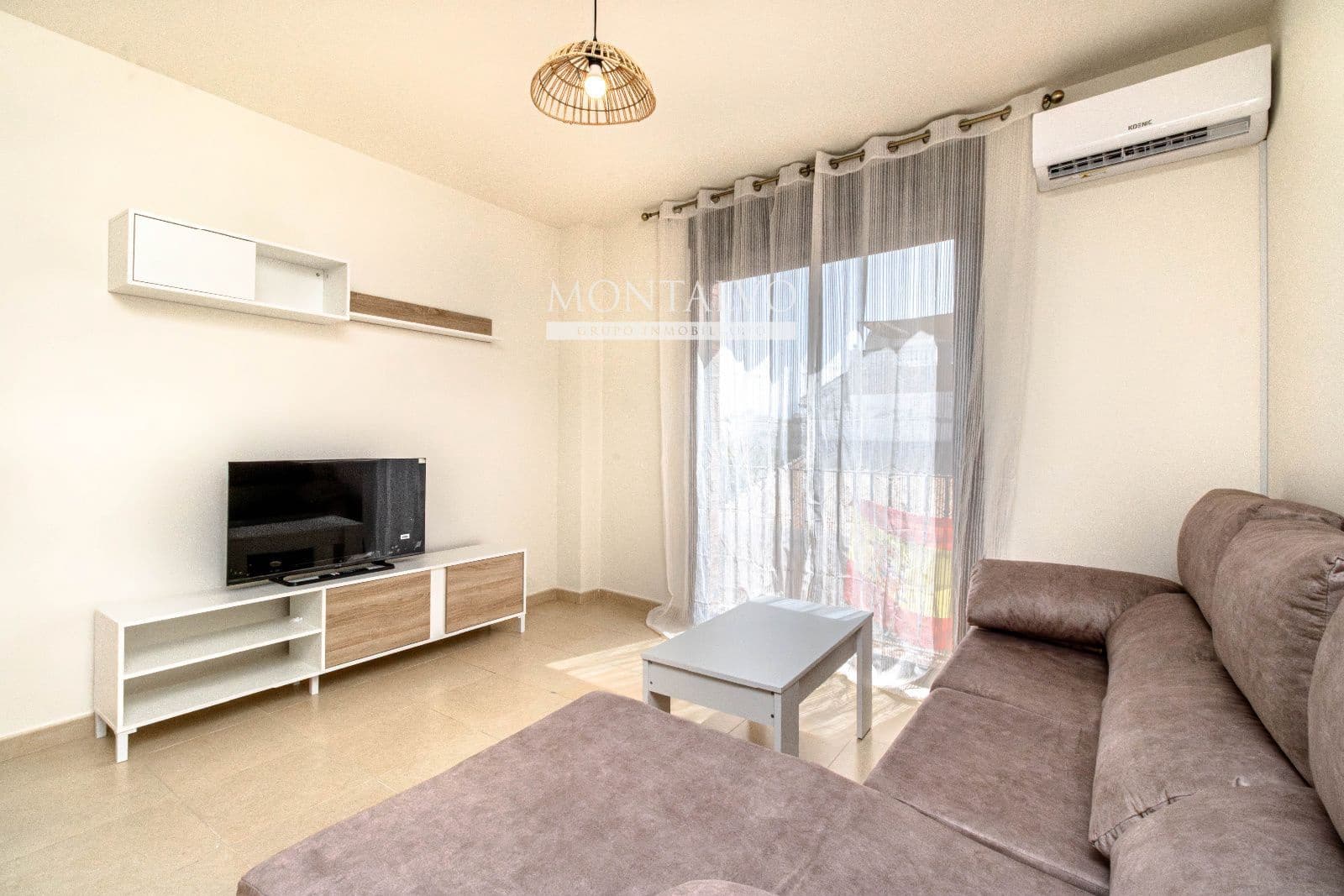 3 sovrum Lägenhet att hyra i Churriana de la Vega - 750 € (Ref: 9570111)