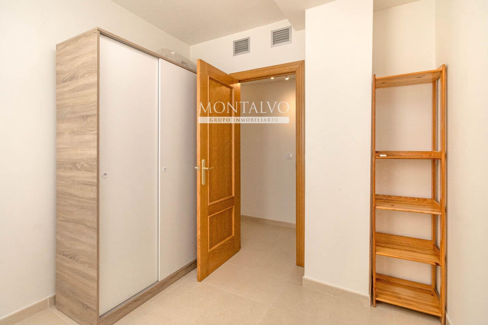 3 sovrum Lägenhet att hyra i Churriana de la Vega - 750 € (Ref: 9570111)