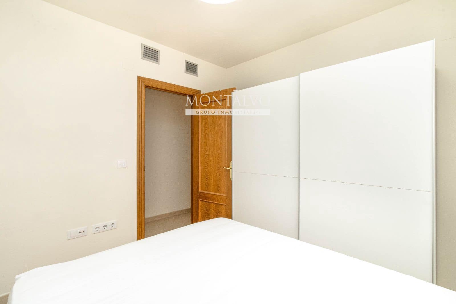 3 sovrum Lägenhet att hyra i Churriana de la Vega - 750 € (Ref: 9570111)