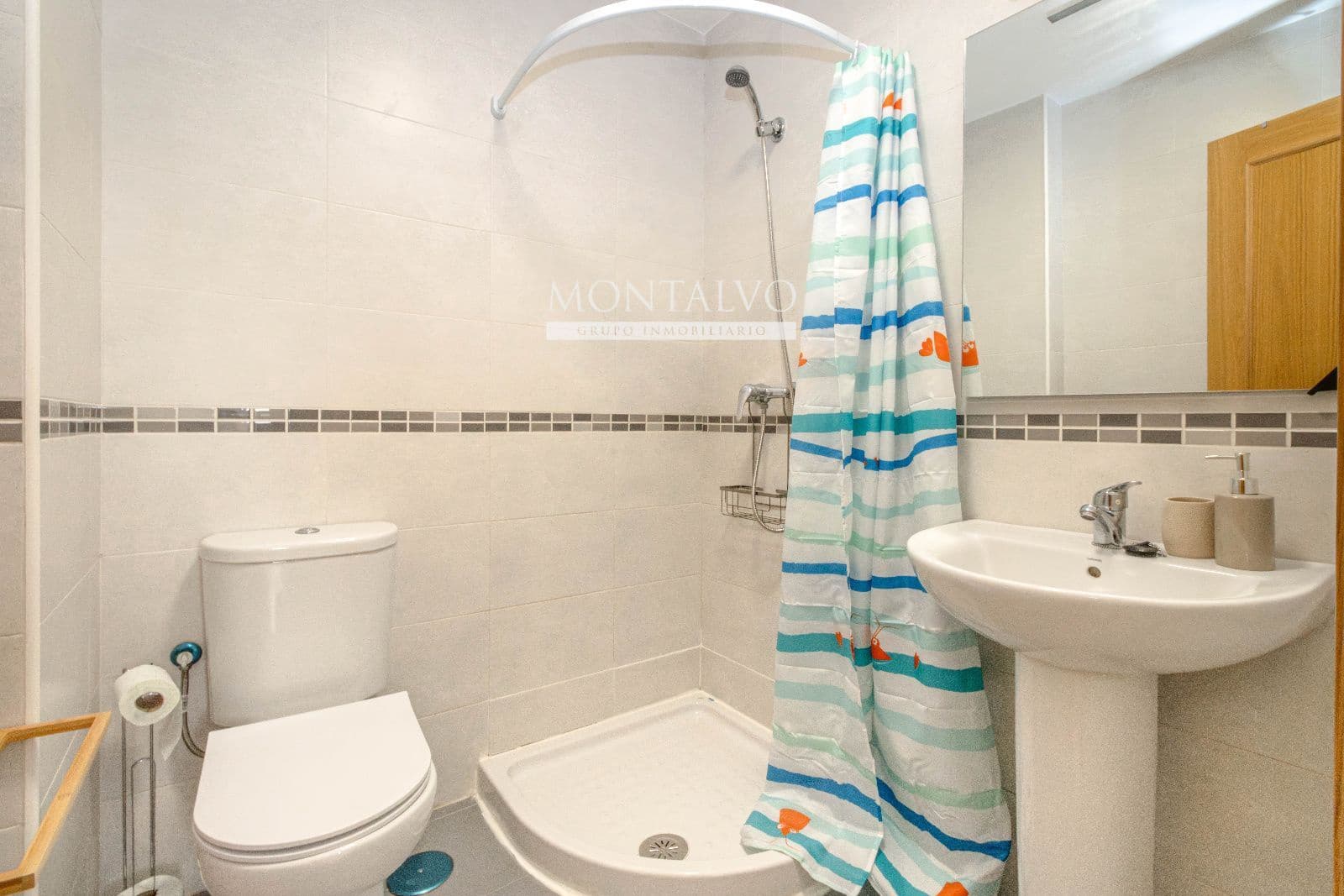 3 sovrum Lägenhet att hyra i Churriana de la Vega - 750 € (Ref: 9570111)