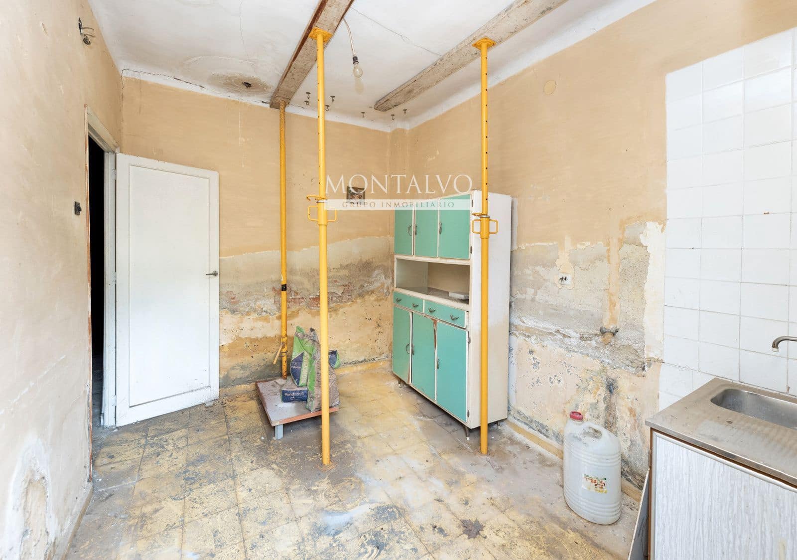 2 makuuhuone Huvila myytävänä paikassa Atarfe - 79 000 € (Ref: 9579192)