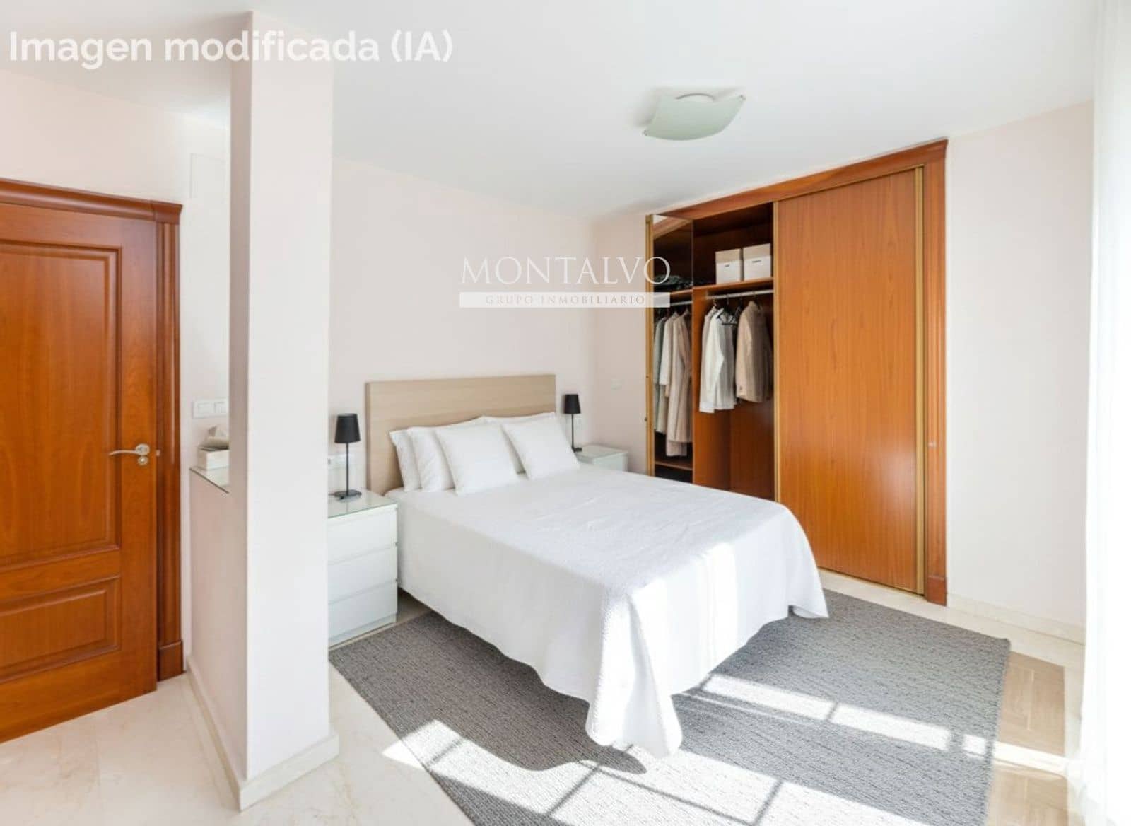 4 makuuhuone Huvila myytävänä paikassa Gojar mukana uima-altaan 
autotalli - 330 000 € (Ref: 9593151)