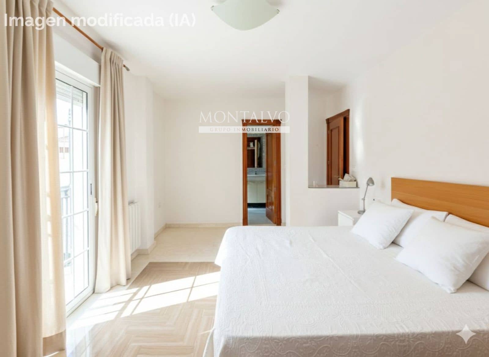 4 makuuhuone Huvila myytävänä paikassa Gojar mukana uima-altaan 
autotalli - 330 000 € (Ref: 9593151)