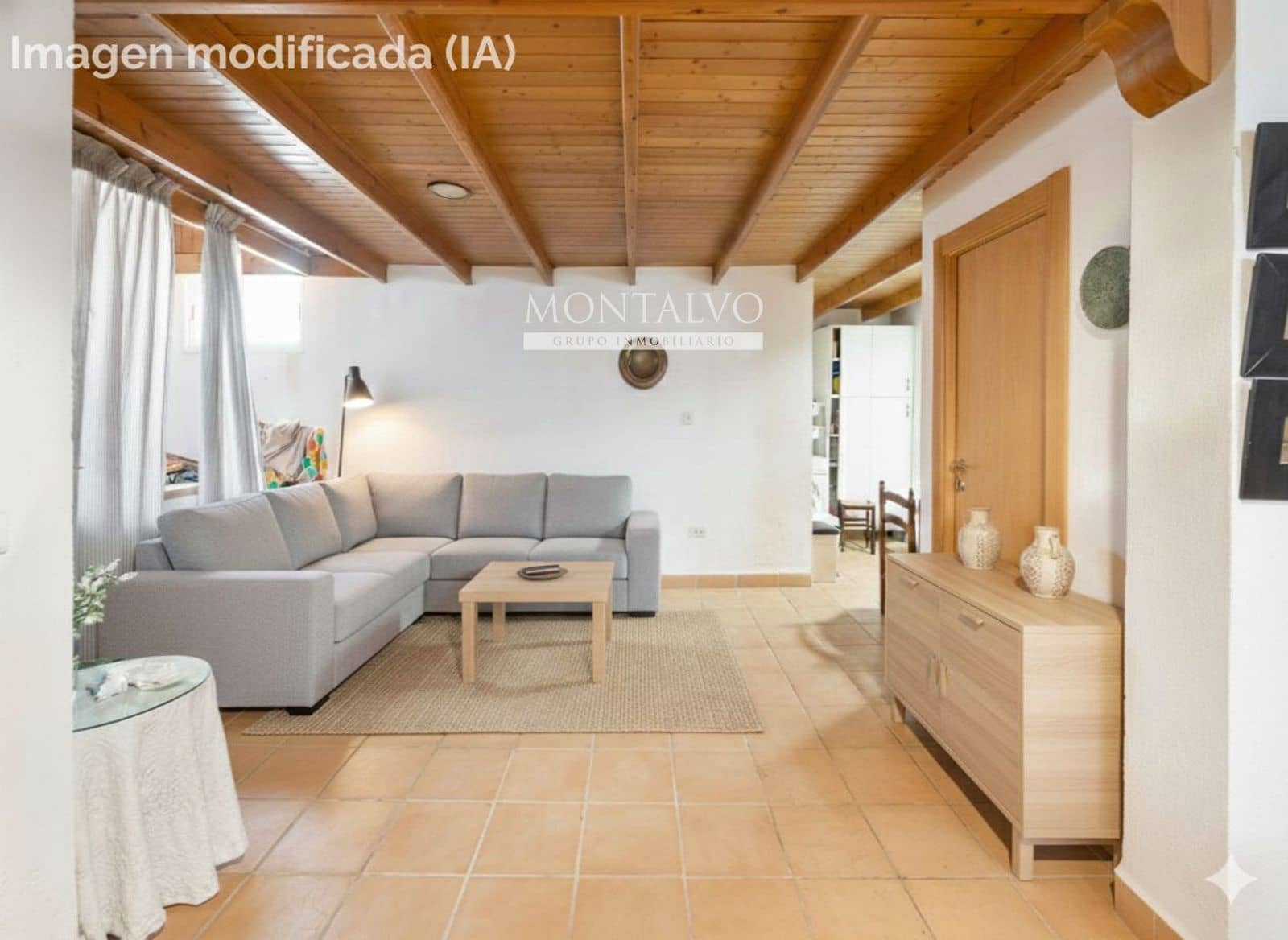 4 makuuhuone Huvila myytävänä paikassa Gojar mukana uima-altaan 
autotalli - 330 000 € (Ref: 9593151)