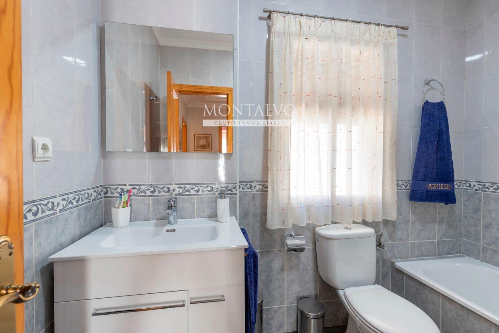 3 makuuhuone Omakotitalo myytävänä paikassa Atarfe - 205 000 € (Ref: 9614474)