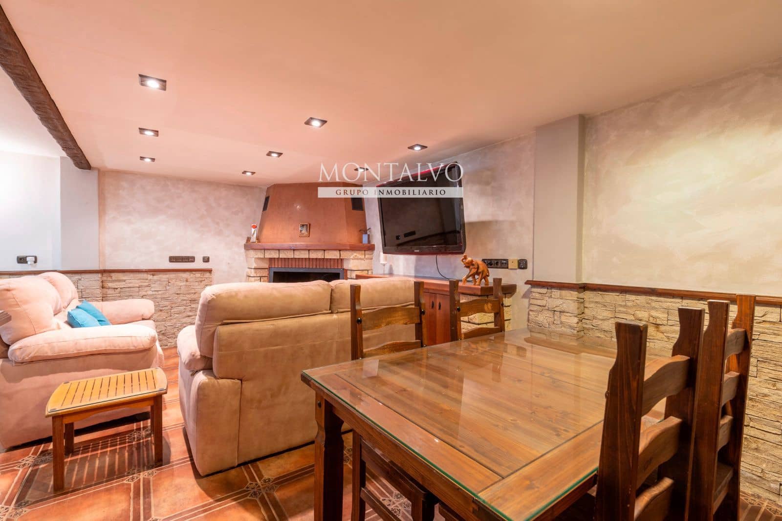 3 makuuhuone Omakotitalo myytävänä paikassa Atarfe - 205 000 € (Ref: 9614474)