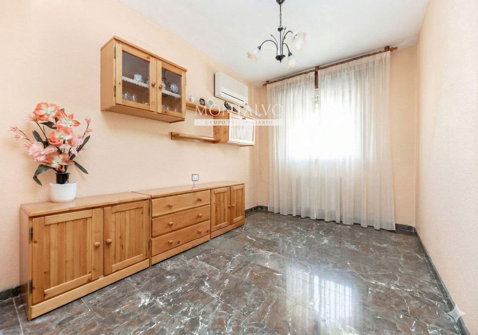 4 soverom Leilighet til salgs i Granada by med svømmebasseng garasje - € 339 000 (Ref: 9631853)