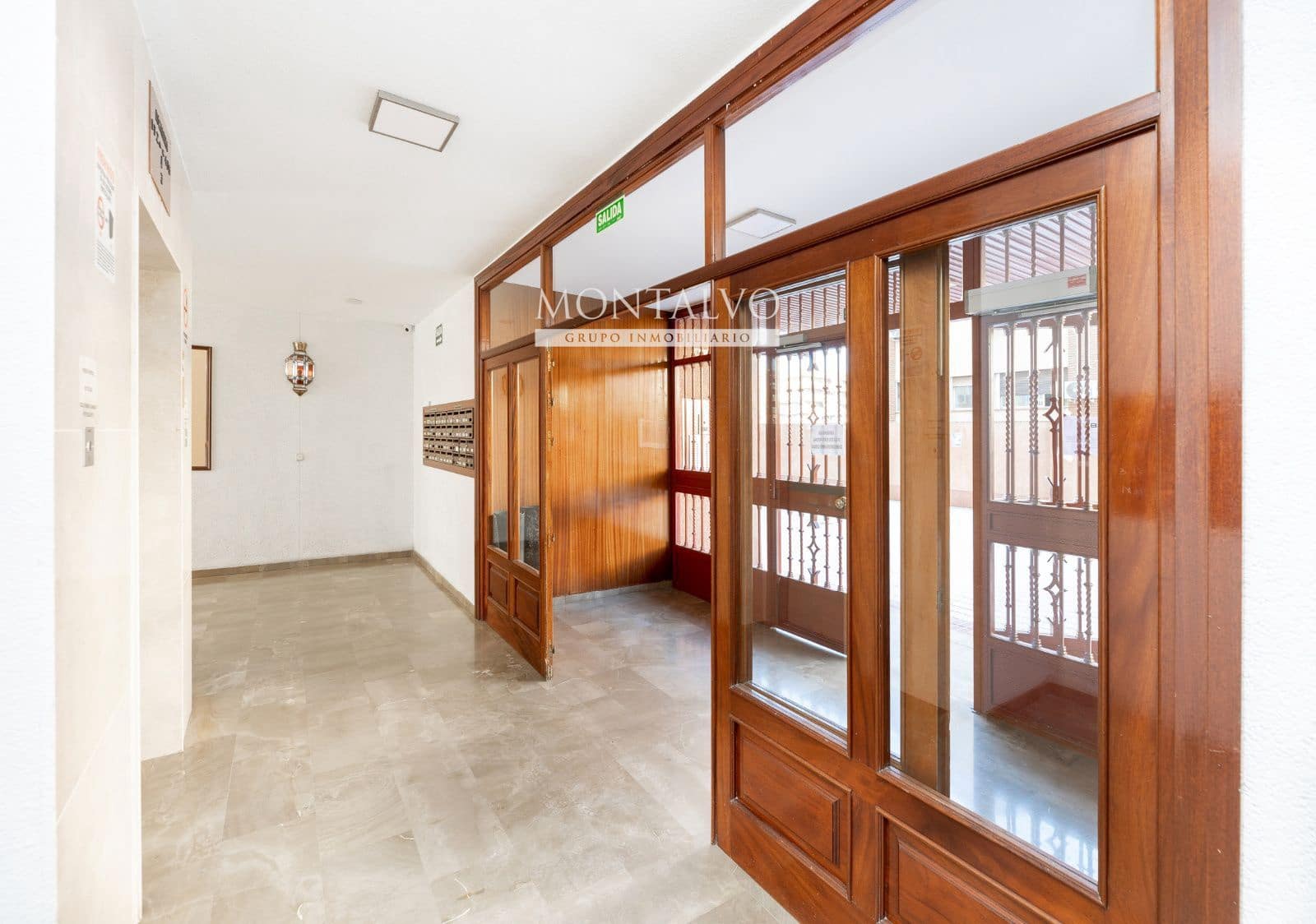 4 soverom Leilighet til salgs i Granada by med svømmebasseng garasje - € 339 000 (Ref: 9631853)