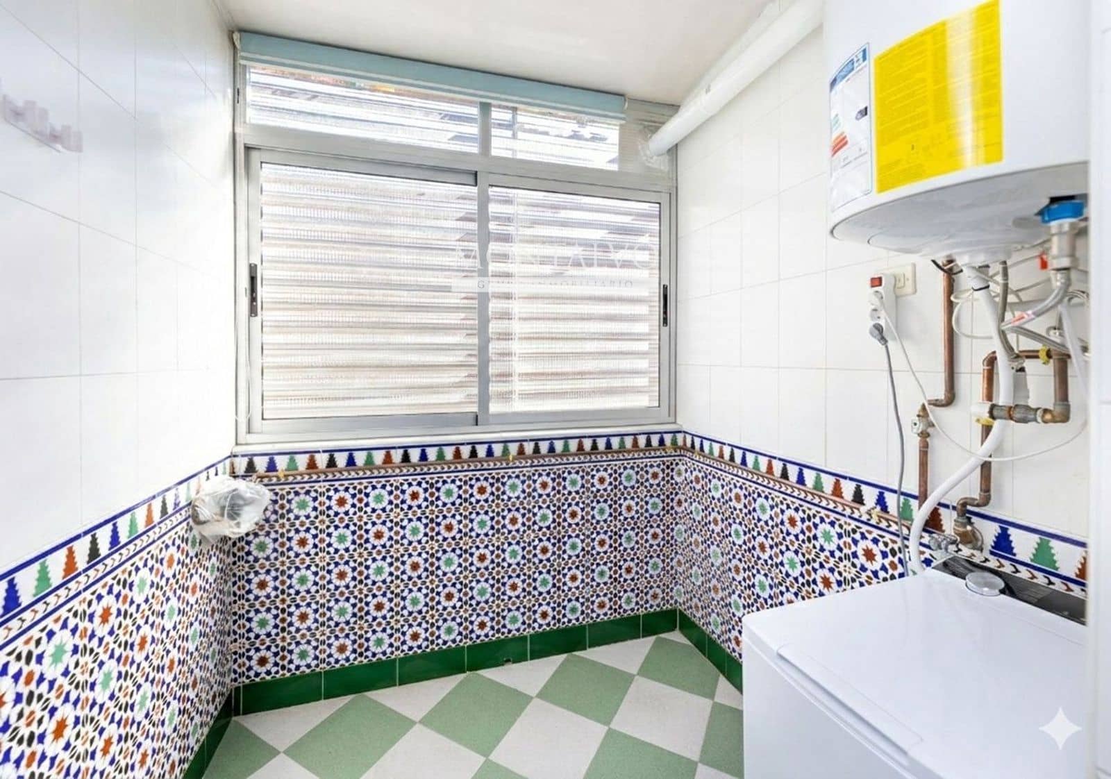 4 soverom Leilighet til salgs i Granada by med svømmebasseng garasje - € 339 000 (Ref: 9631853)