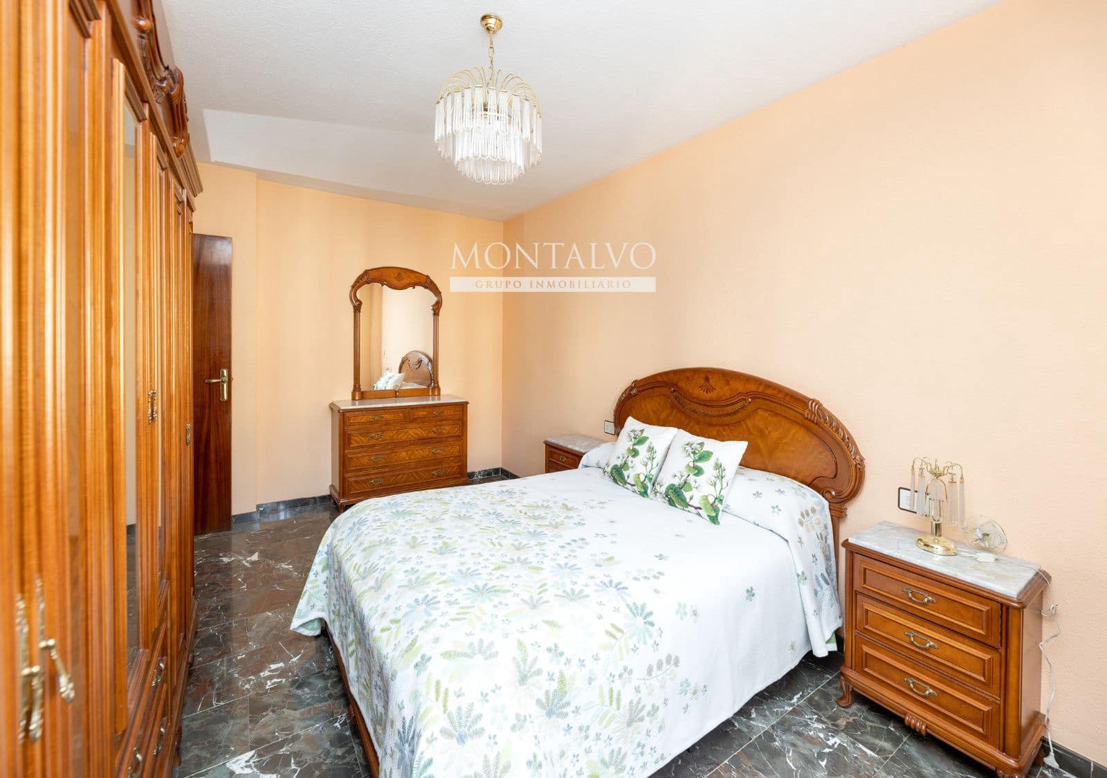 4 soverom Leilighet til salgs i Granada by med svømmebasseng garasje - € 339 000 (Ref: 9631853)