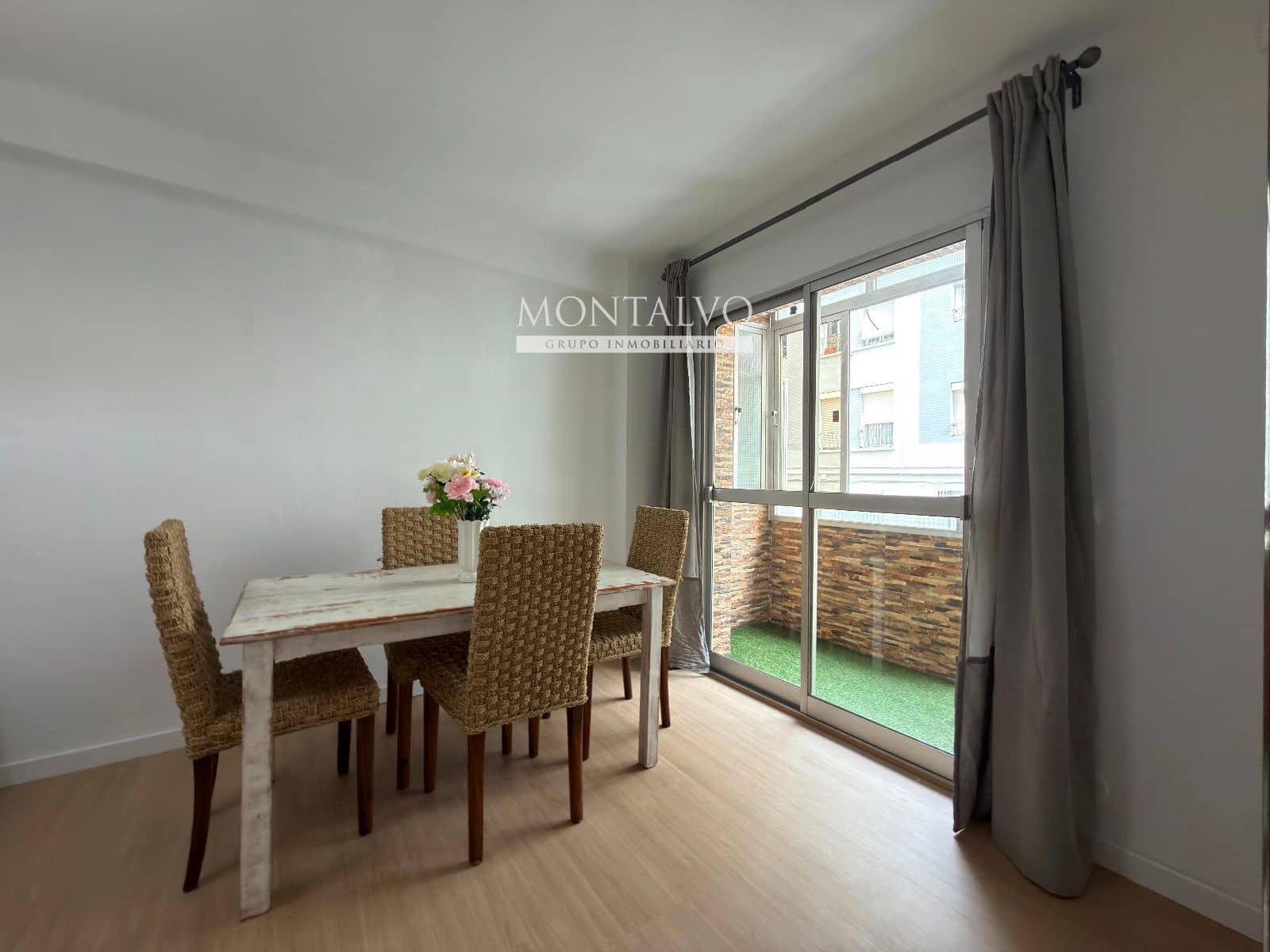 3 quarto Apartamento para arrendar em Malaga cidade - 1 200 € (Ref: 9632828)