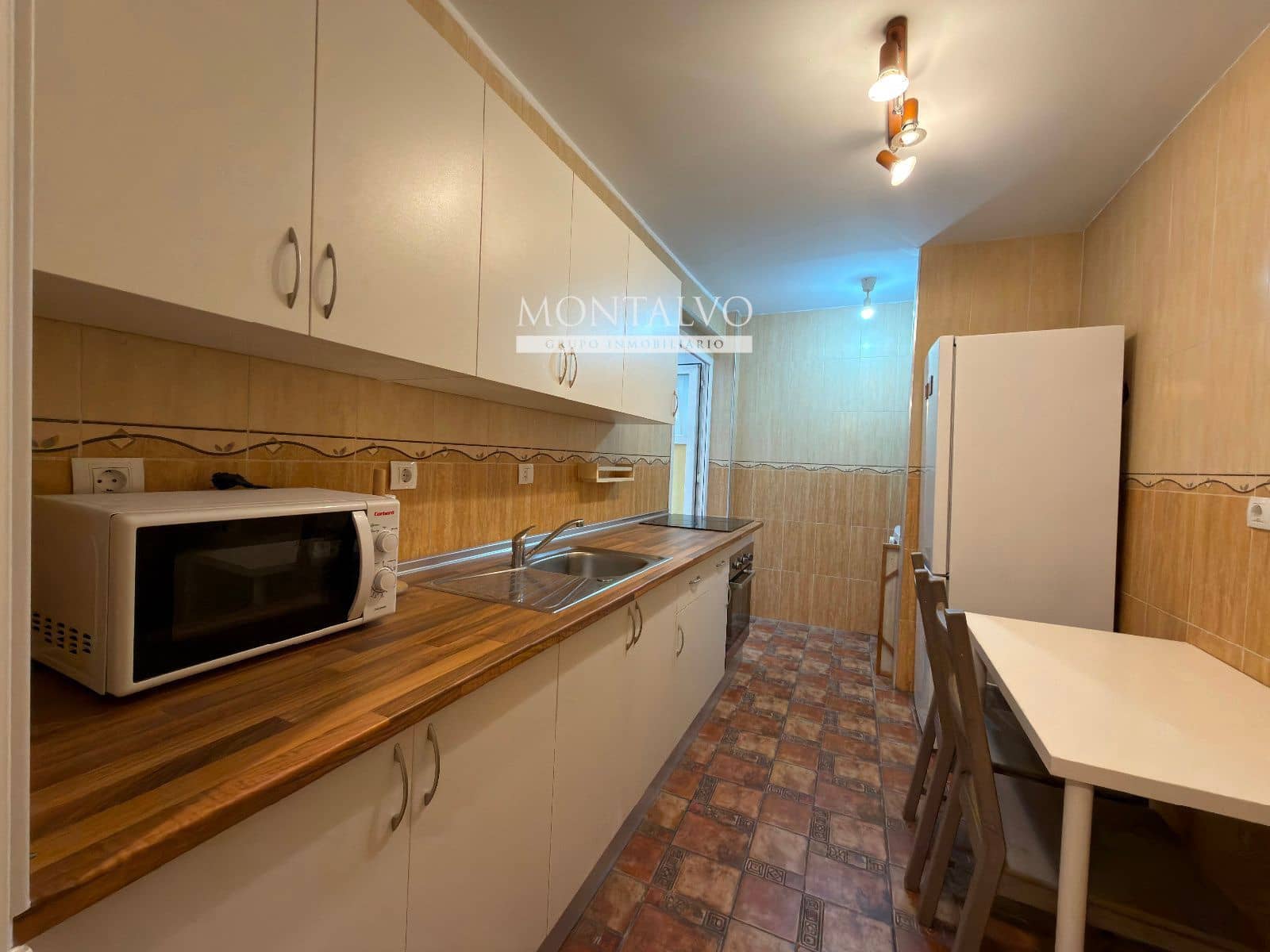 3 quarto Apartamento para arrendar em Malaga cidade - 1 200 € (Ref: 9632828)