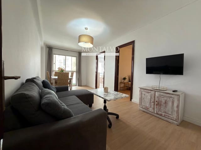 3 quarto Apartamento para arrendar em Cristo de la Epidemia, Málaga cidade - 1 200 € (Ref: 9632828)