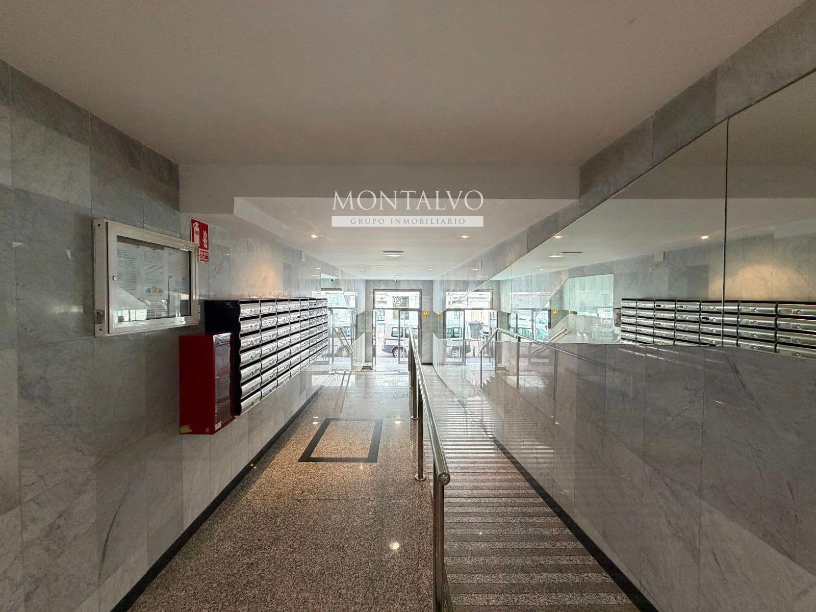 3 quarto Apartamento para arrendar em Malaga cidade - 1 200 € (Ref: 9632828)