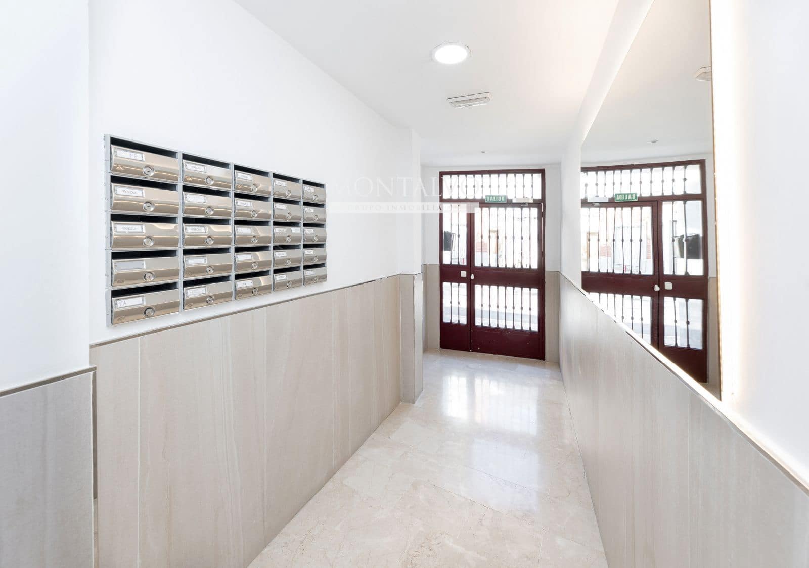 2 bedroom Flat for sale in Atarfe with garage - € 135,000 (Ref: 9700175)