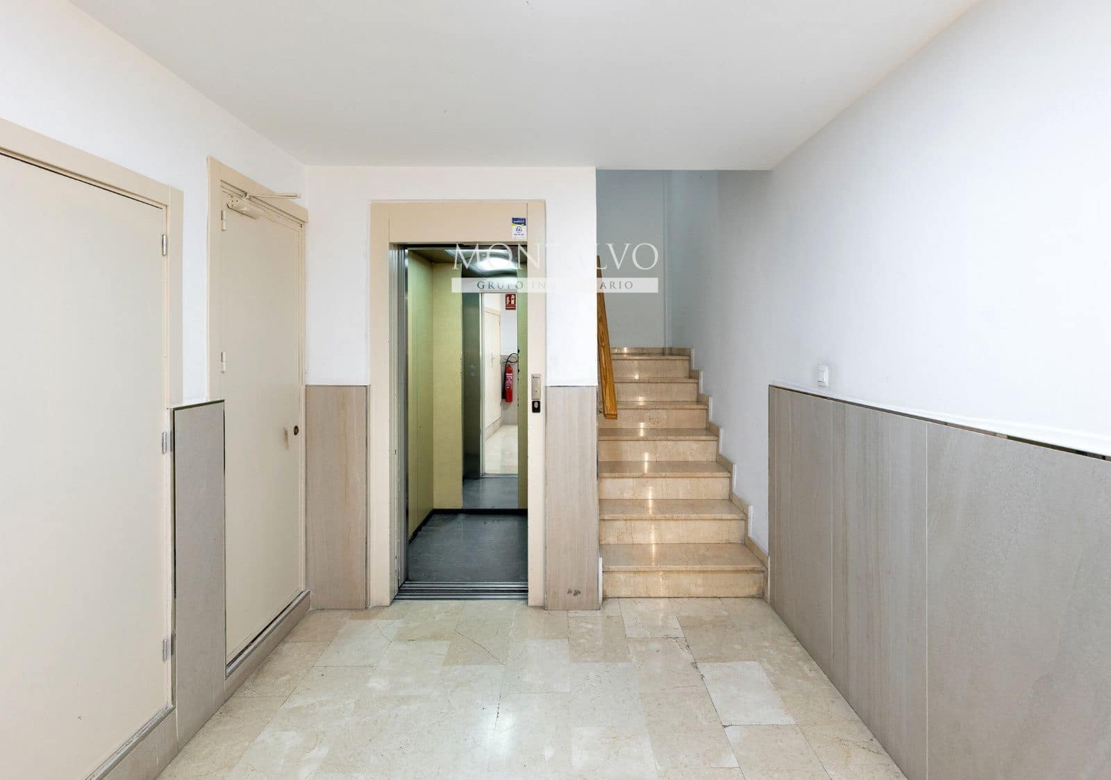 2 bedroom Flat for sale in Atarfe with garage - € 135,000 (Ref: 9700175)