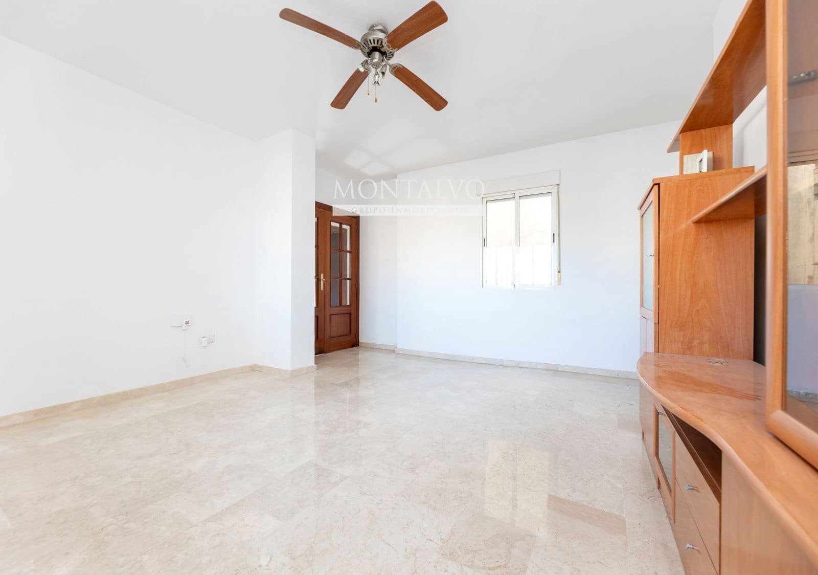 2 bedroom Flat for sale in Atarfe with garage - € 135,000 (Ref: 9700175)