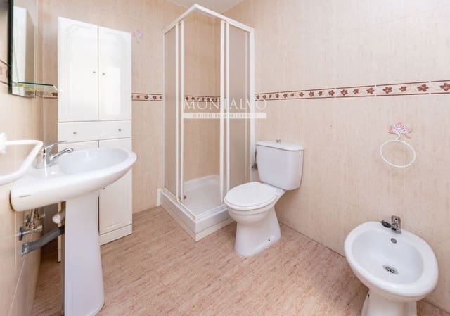 2 slaapkamer Flat te koop in Atarfe met garage - € 135.000 (Ref: 9700175)