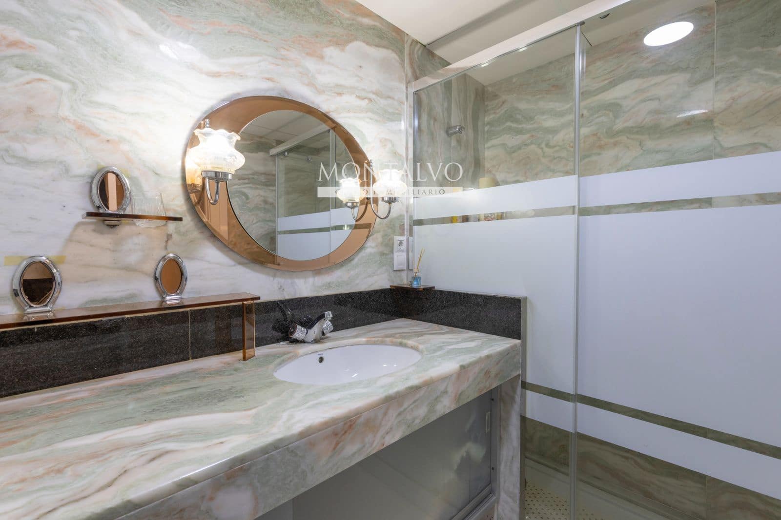 4 chambre Appartement à vendre à Atarfe avec garage - 179 900 € (Ref: 9770007)