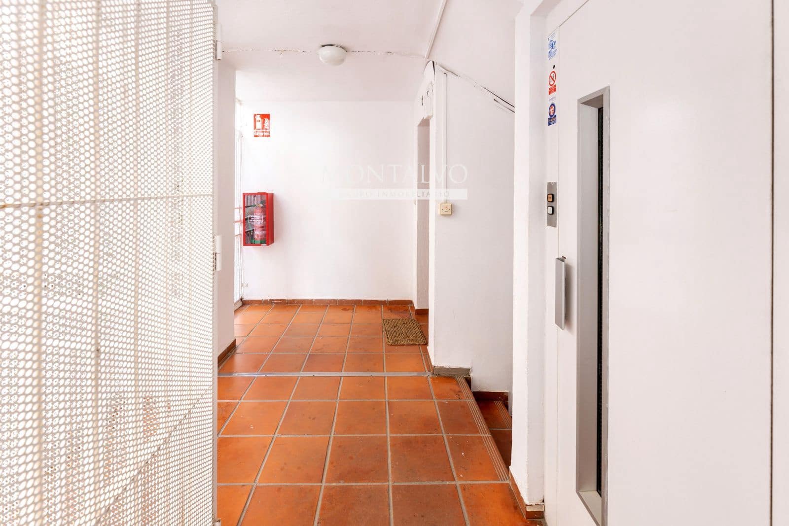 1 sovrum Lägenhet att hyra i Cenes de la Vega med pool - 700 € (Ref: 9787577)