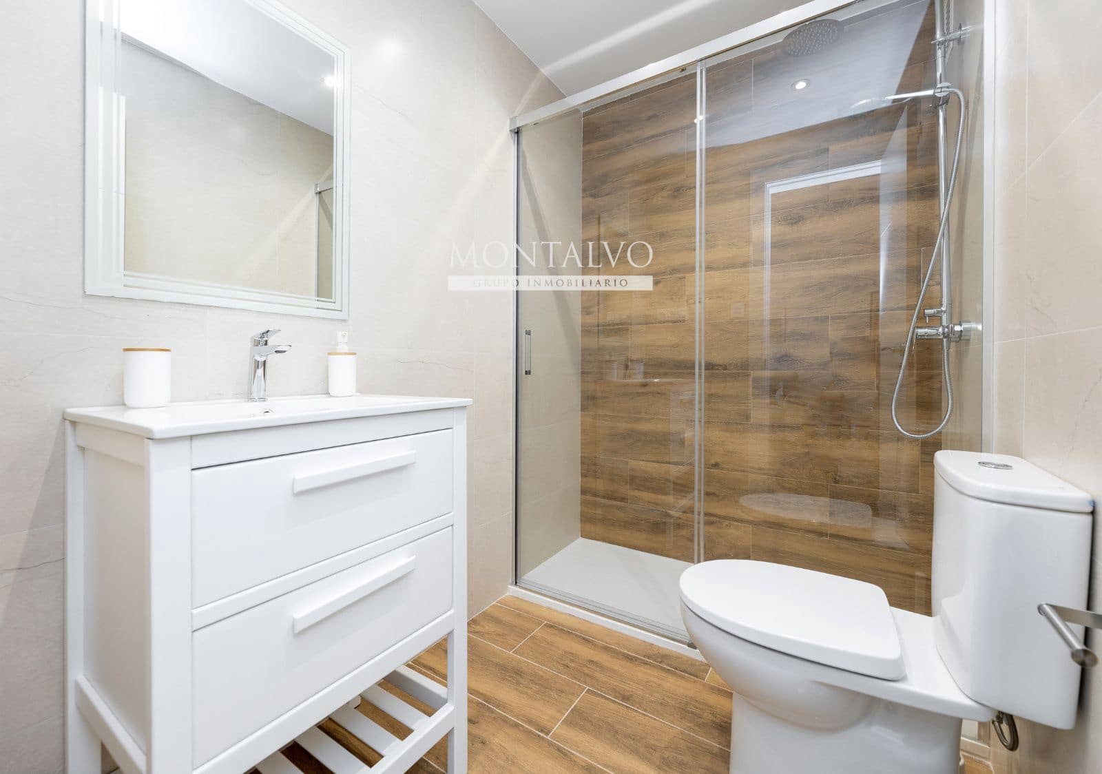 1 sovrum Lägenhet att hyra i Cenes de la Vega med pool - 700 € (Ref: 9787577)