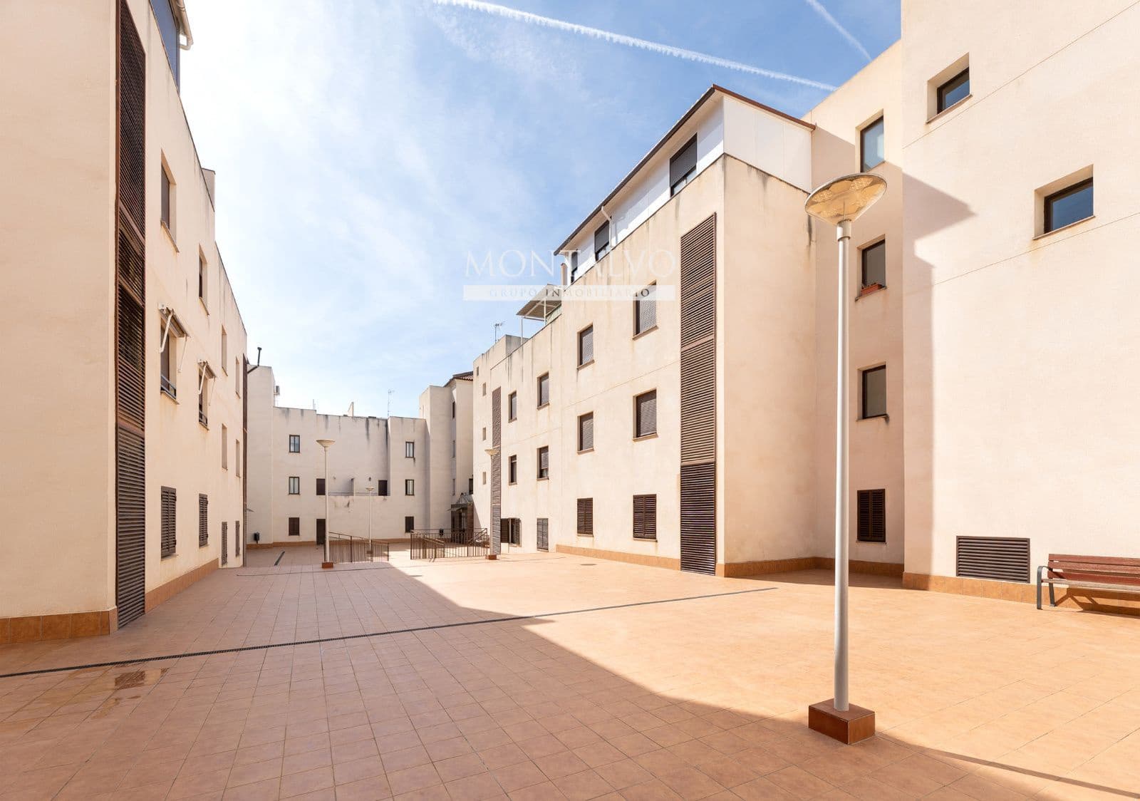 2 soverom Leilighet til leie i Atarfe - € 650 (Ref: 9789455)