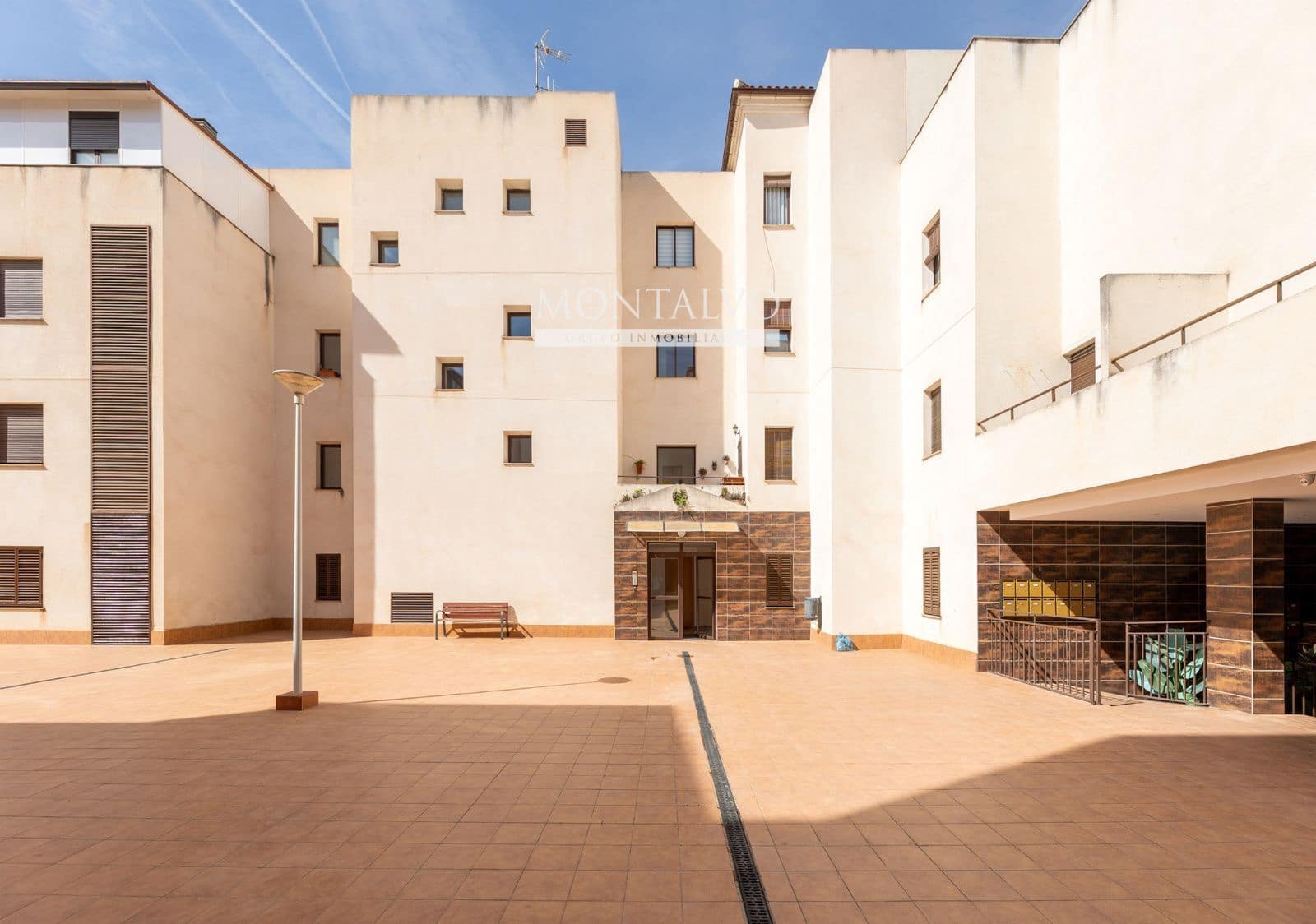 2 soverom Leilighet til leie i Atarfe - € 650 (Ref: 9789455)