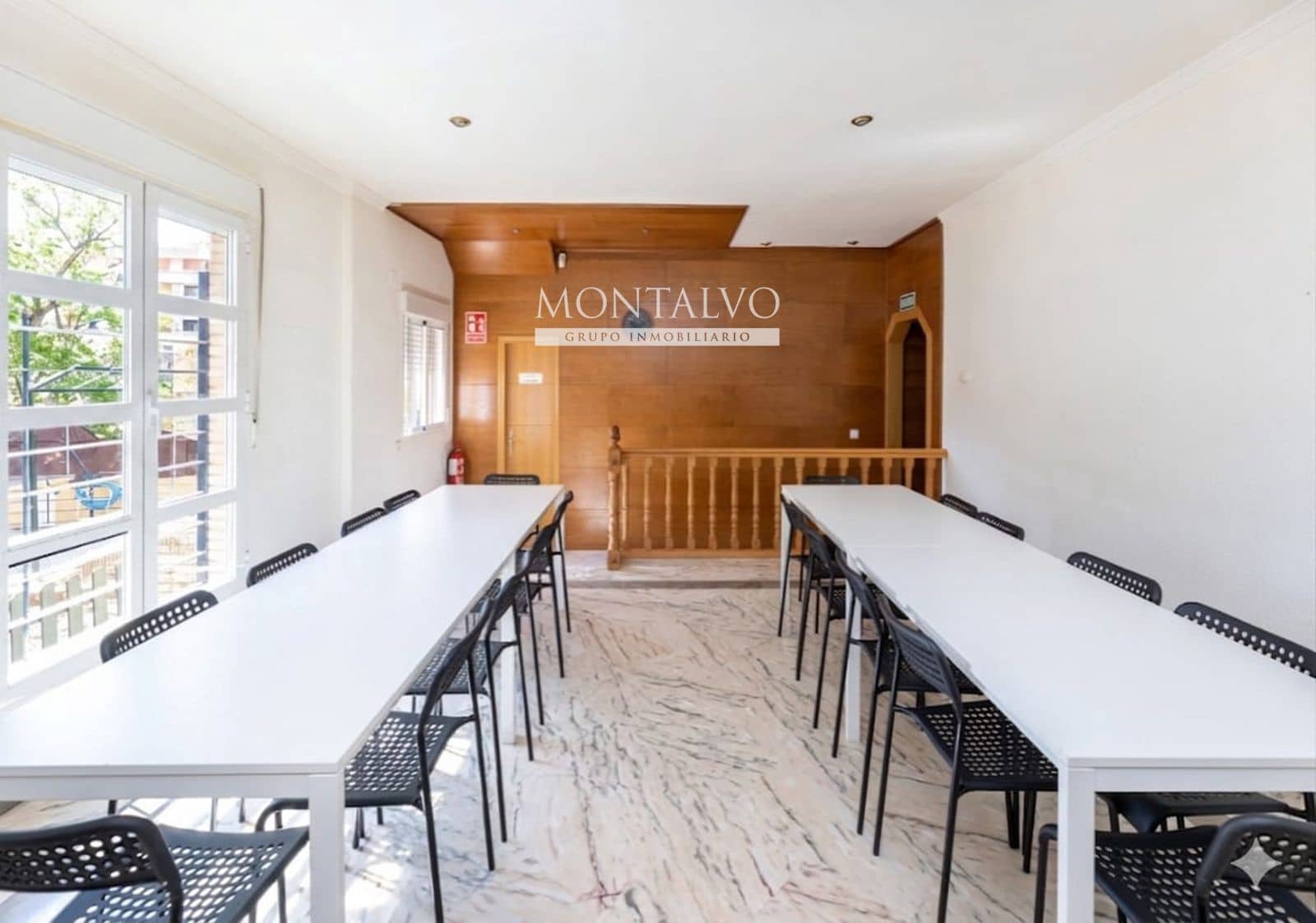 Villa for sale in Huetor Santillan - € 520,000 (Ref: 9803766)