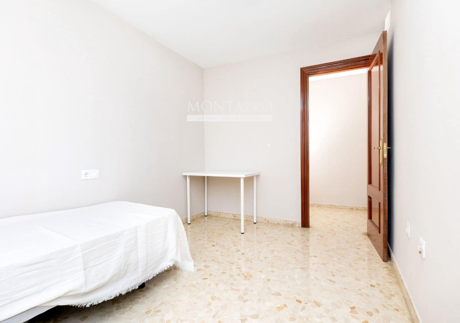 3 quarto Apartamento para arrendar em Atarfe - 700 € (Ref: 9819635)
