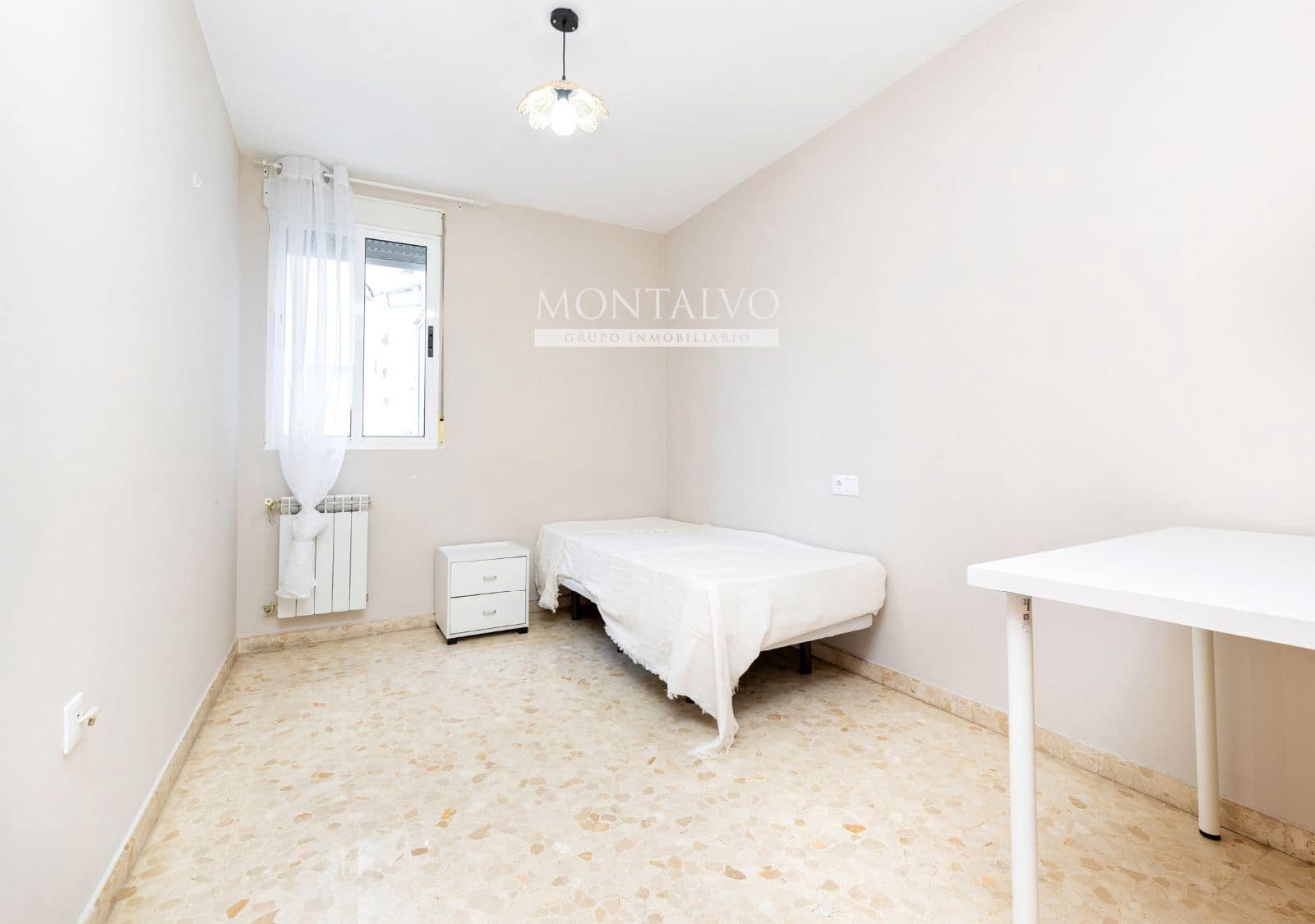 3 quarto Apartamento para arrendar em Atarfe - 700 € (Ref: 9819635)