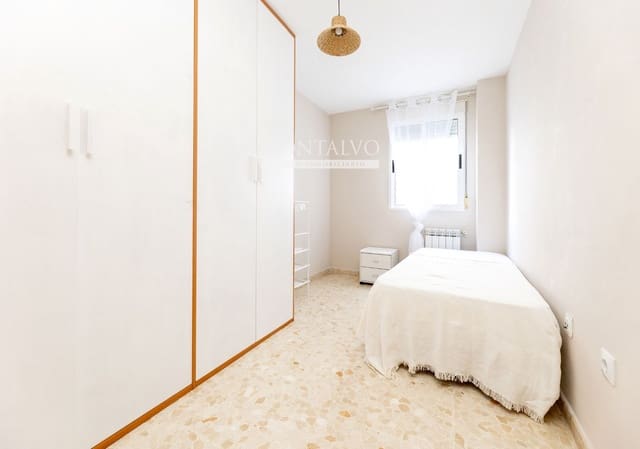 3 quarto Apartamento para arrendar em Atarfe - 700 € (Ref: 9819635)