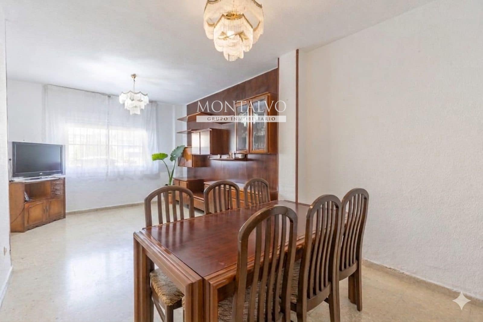 5 bedroom Villa for sale in Atarfe - € 175,000 (Ref: 9821686)