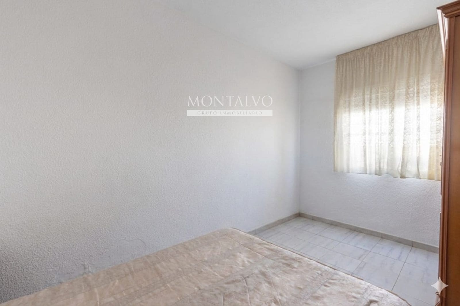 5 bedroom Villa for sale in Atarfe - € 175,000 (Ref: 9821686)