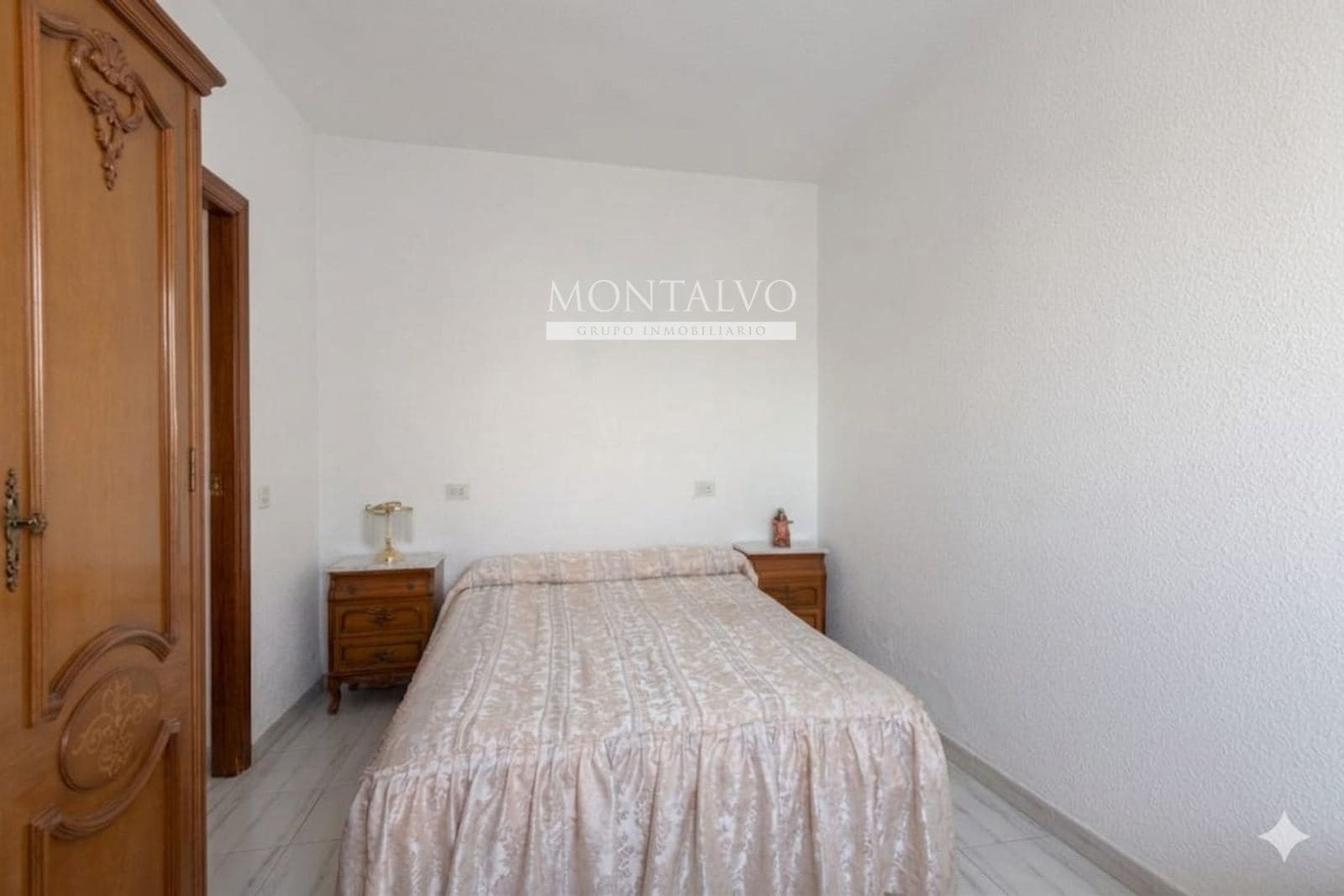 5 bedroom Villa for sale in Atarfe - € 175,000 (Ref: 9821686)