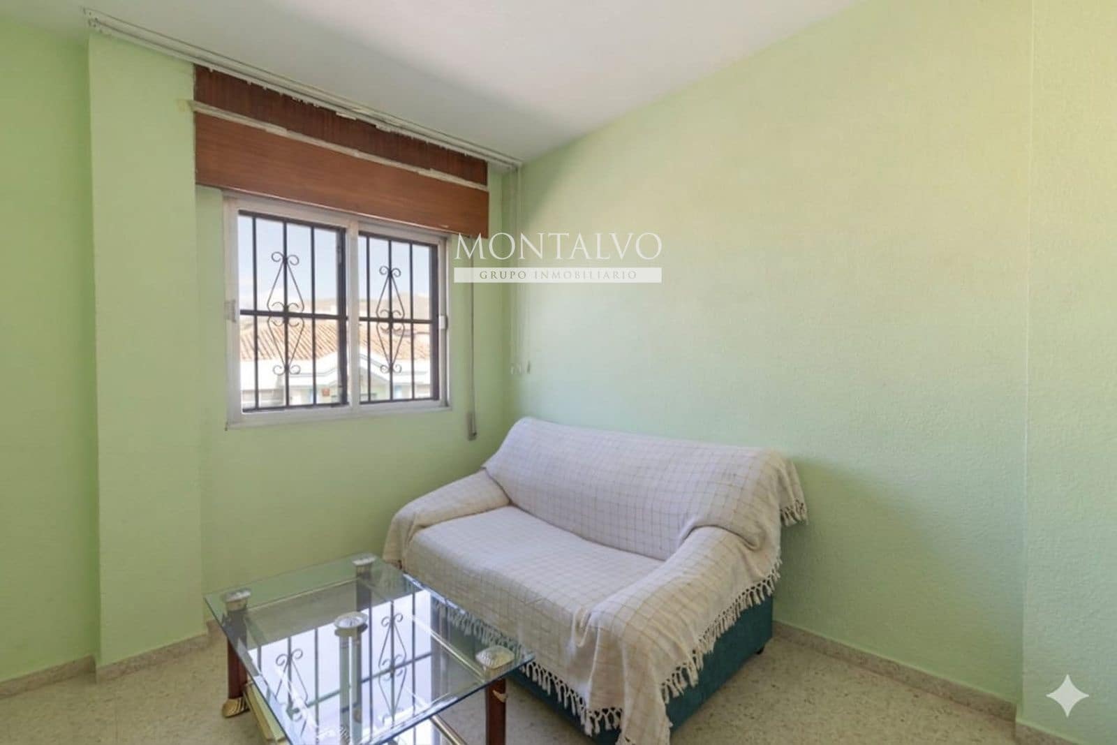 5 bedroom Villa for sale in Atarfe - € 175,000 (Ref: 9821686)