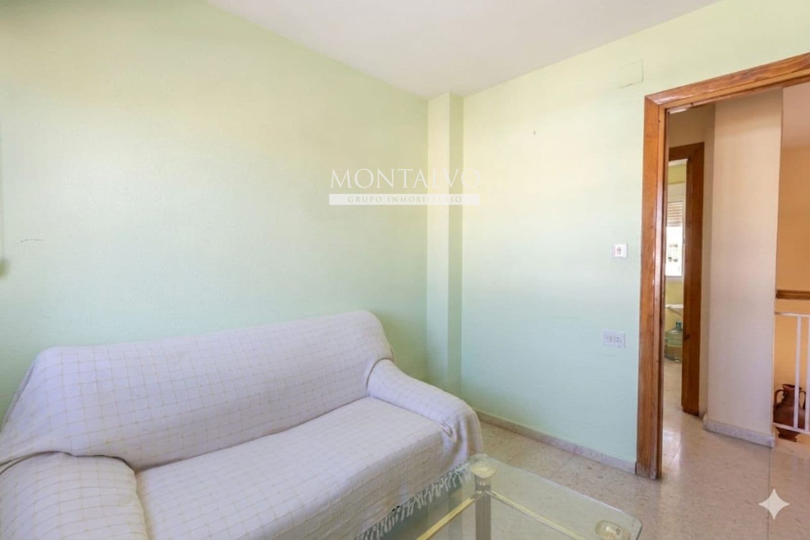 5 bedroom Villa for sale in Atarfe - € 175,000 (Ref: 9821686)